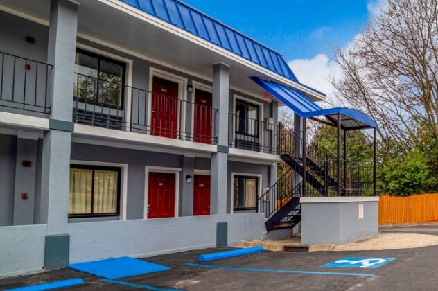 Rodeway Inn & Suites Fort Jackson - Photo5