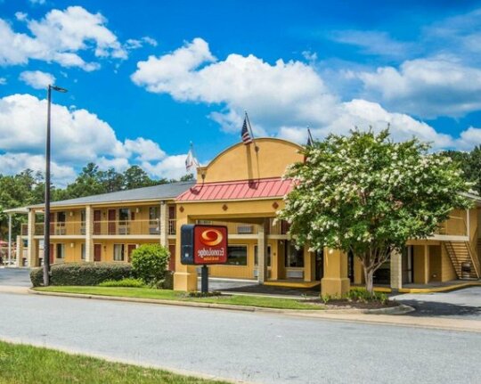 Econo Lodge Inn & Suites at Fort Benning - Photo2
