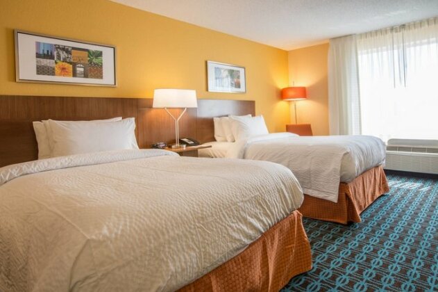 Fairfield Inn & Suites by Marriott Columbus - Photo3