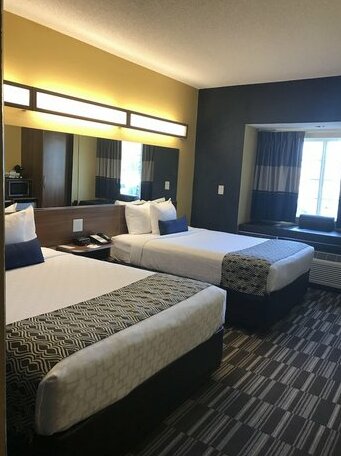 Microtel Inn & Suites by Wyndham Columbus/Near Fort Benning - Photo4