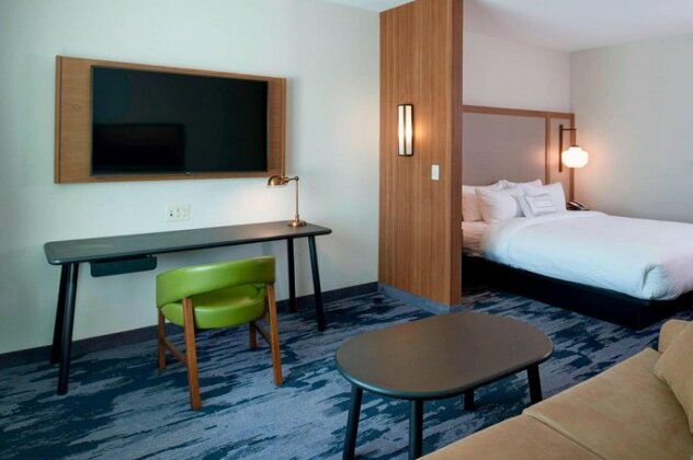 Fairfield Inn & Suites by Marriott Columbus IN - Photo4