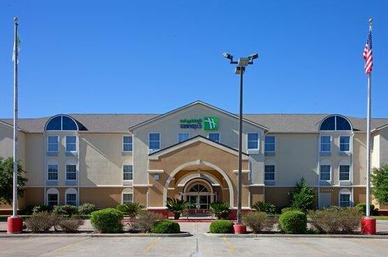 Holiday Inn Express Hotel & Suites Columbus - Photo2