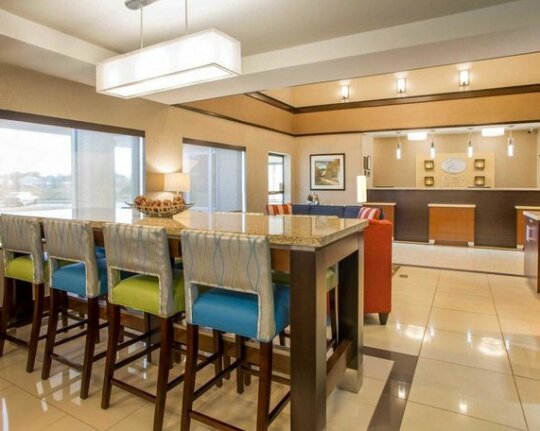 Comfort Suites Columbus West - Hilliard - Photo3