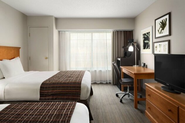 Country Inn & Suites by Radisson Columbus Airport OH - Photo4