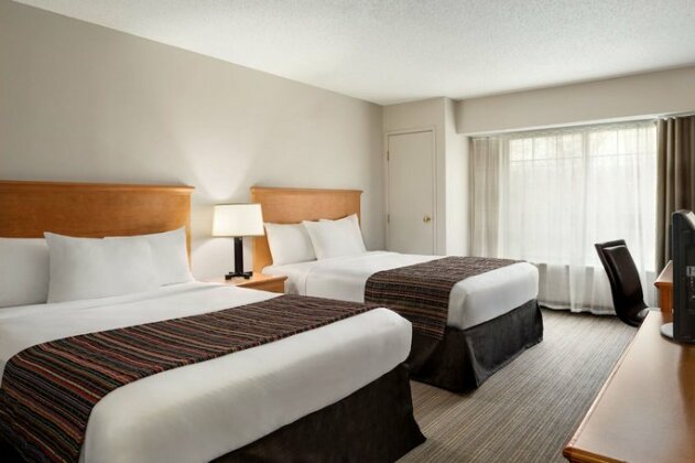 Country Inn & Suites by Radisson Columbus Airport OH - Photo5