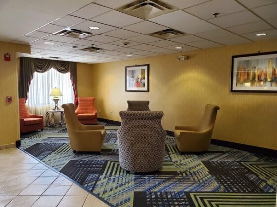 Holiday Inn Express Hotel & Suites Columbus Airport - Photo4