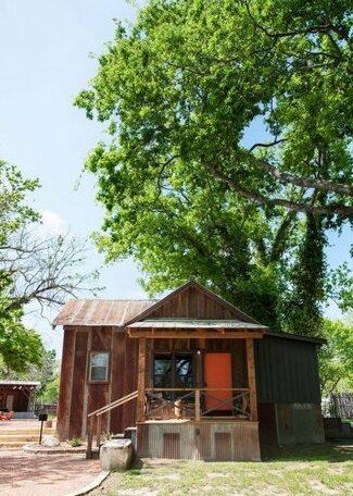 Camp Comfort - Photo3