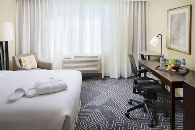 DoubleTree by Hilton Los Angeles Commerce - Photo4