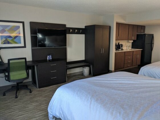 Holiday Inn Express Hotel & Suites Charlotte-Concord I-85 - Photo5