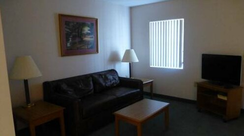 Affordable Suites Conover Hickory - Photo4