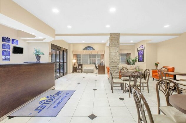 Microtel Inn & Suites By Wyndham Conway - Photo2