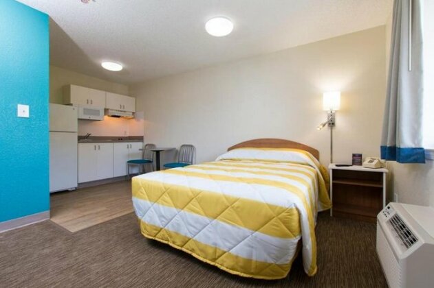 InTown Suites Extended Stay Atlanta GA - Conyers - Photo3
