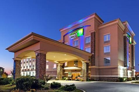 Holiday Inn Express & Suites Cookeville - Photo2