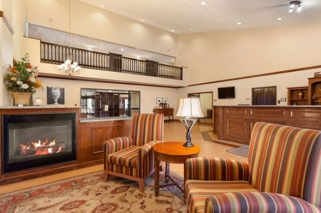 Country Inn & Suites by Radisson Coon Rapids MN - Photo2
