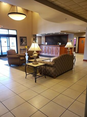 Wingate by Wyndham Coon Rapids - Photo3