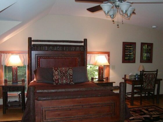 Cooperstown Lakeview Bed and Breakfast - Photo2