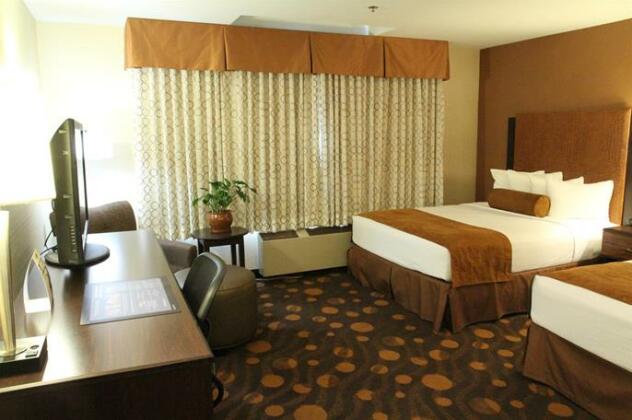 BEST WESTERN Plus Suites Hotel Coronado Island - Photo2