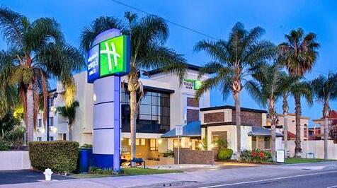 Holiday Inn Express Costa Mesa - Photo2