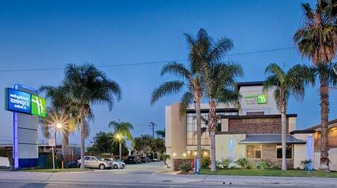 Holiday Inn Express Costa Mesa - Photo4