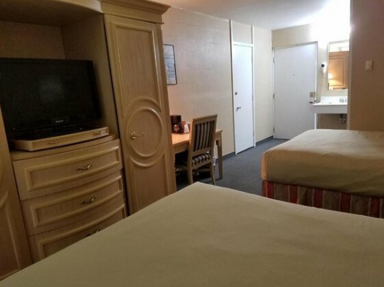 Coulee House Inn & Suites - Photo3