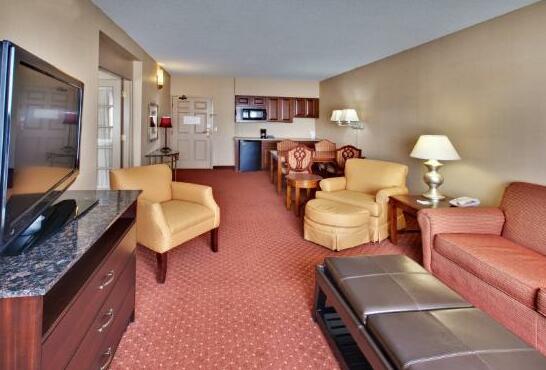 Holiday Inn Hotel & Suites Council Bluffs - Photo5