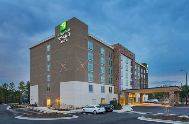 Holiday Inn Express & Suites Covington Covington