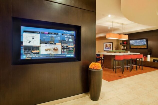 Courtyard by Marriott Pittsburgh North Cranberry Woods - Photo2