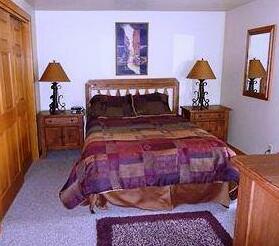 Chateaux Condominiums by Crested Butte Lodging - Photo5
