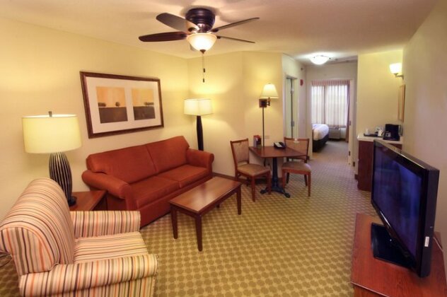 Country Inn & Suites by Radisson Crystal Lake IL - Photo3