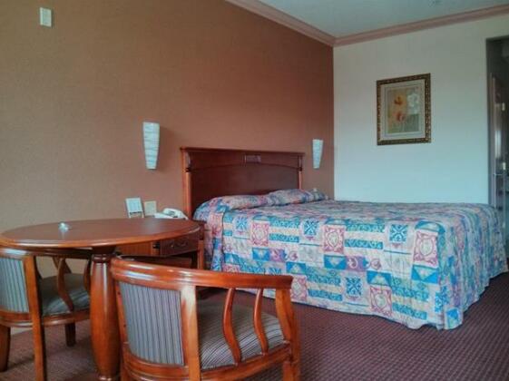 Cudahy Inn Motel - Photo4