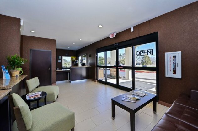 Americas Best Value Inn Cuero - Photo5