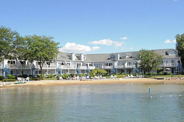 Culver Cove Lakeside Condominiums - Photo4