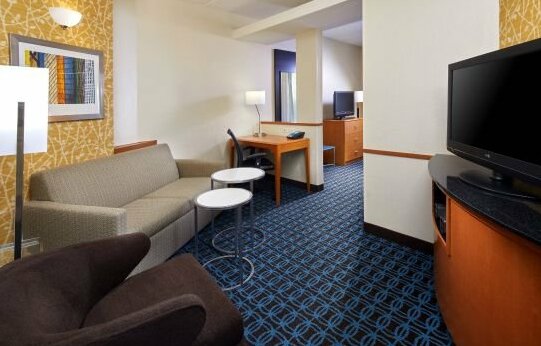 Fairfield Inn & Suites by Marriott - Cumberland - Photo2