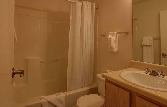 InTown Suites Extended Stay Atlanta/Cumming - Photo3