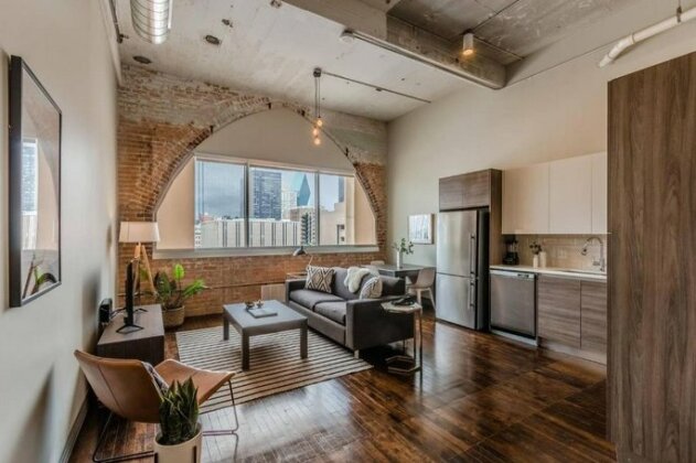 Homey 1BR Unit with Downtown Dallas Views - Photo2