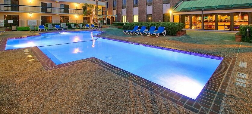 MCM Elegante Hotel and Suites - Dallas - Photo2