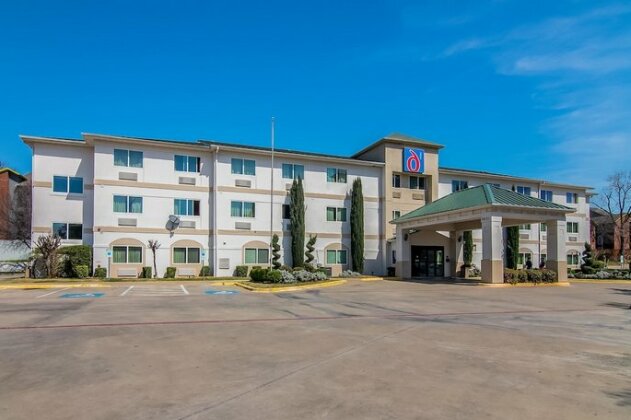 Motel 6 Dallas - North
