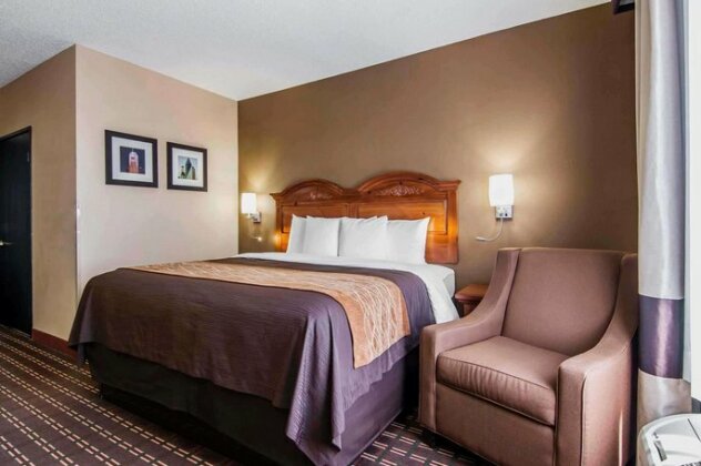 Quality Inn & Suites I-35 E/Walnut Hill - Photo2