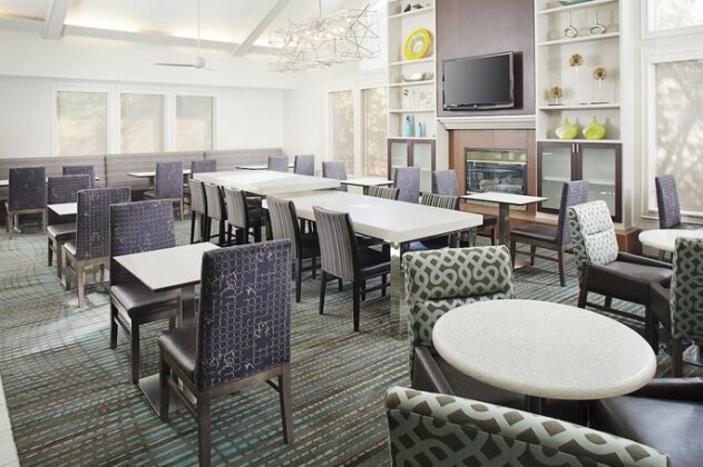 Residence Inn Dallas Park Central - Photo4