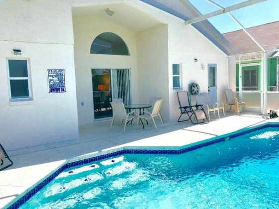 4 Bedrooms Villa With Private Pool
