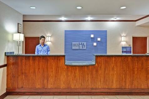 Holiday Inn Express Hotel & Suites Brookville - Photo3
