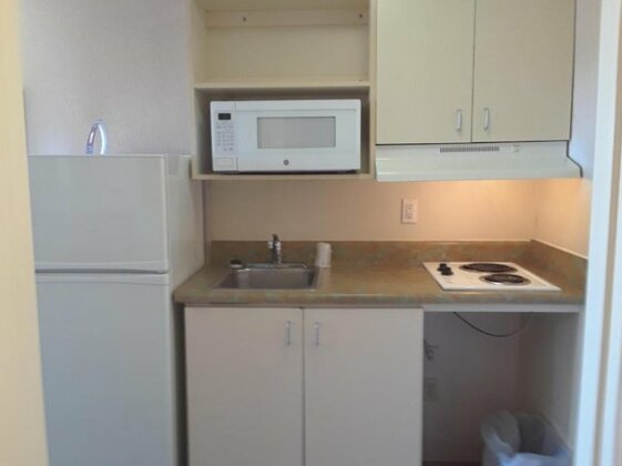 InTown Suites Extended Stay Dayton OH - Photo2