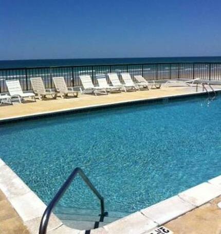 Hampton Inn Daytona Beach/Beachfront - Photo4