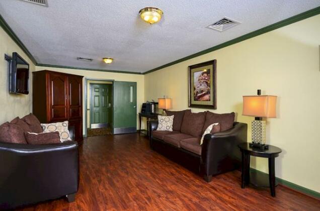 InTown Suites Extended Stay Decatur - Photo3