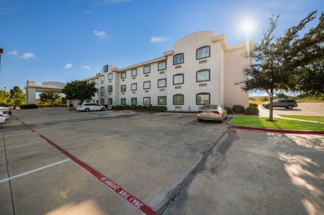Motel 6 Decatur TX - Photo2