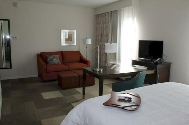 Hampton Inn & Suites - DeLand - Photo3