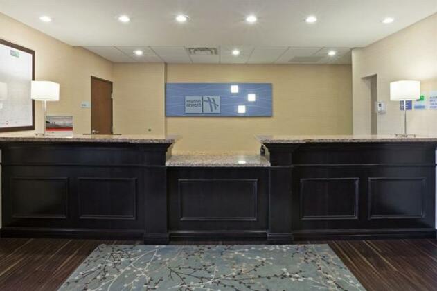 Holiday Inn Express & Suites Deming Mimbres Valley - Photo3