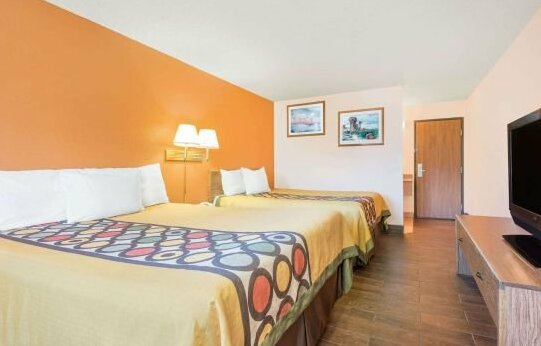 Super 8 by Wyndham Deming NM - Photo4