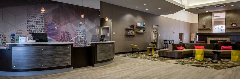 SpringHill Suites by Marriott Denton - Photo3