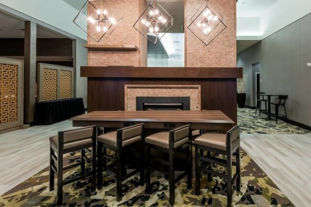 SpringHill Suites by Marriott Denton - Photo5